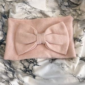 Kate Spade Bow Neck Warmer